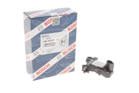 Електр. регулятор напруги BOSCH 1 986 AE0 027