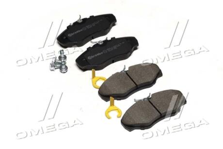 Колодка гальм. диск. OPEL VIVARO 01-, RENAULT TRAFIC 01- передн. BREMBO P 56 061