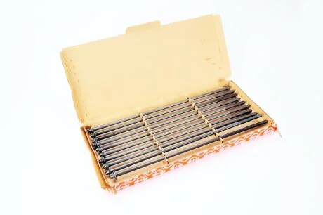 Комплект болтів головки блоку ROVER 1,1/1,4/1,6/1,8 16V M9x1,25x412 mm -05 ELRING 049.630