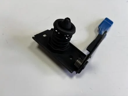 Замок капота Лачетті (хетчбек) верхній (засувка) GM 96548882