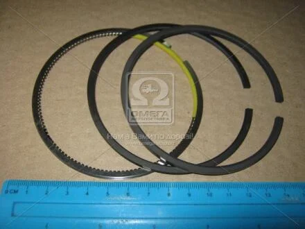 A_Кільця поршневі, комплект на 1 циліндр MB OM616/617 2,4D/3,0D KOLBENSCHMIDT 800018410000