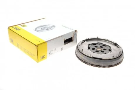 Маховик LuK 415 0396 10