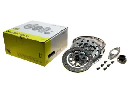 Комплект зчеплення з маховиком LuK 600 0254 00