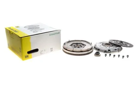 Комплект зчеплення з маховиком LuK 600 0357 00