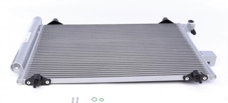 Конденсатор MAHLE MAHLE / KNECHT AC 585 001S