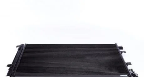 Радіатор кондиціонера MAHLE MAHLE / KNECHT AC 630 000S