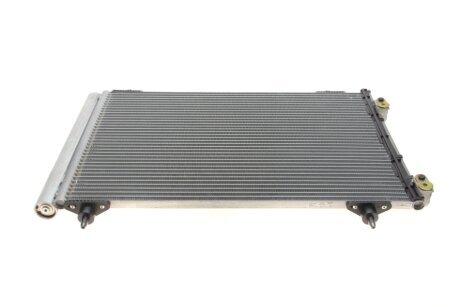 Радіатора кондиціонера MAHLE MAHLE / KNECHT AC 667 000S