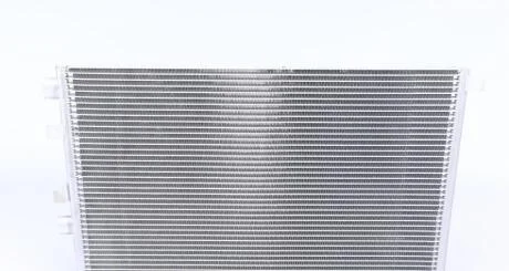 Радіатор кондиціонера MAHLE MAHLE / KNECHT AC 701 000S