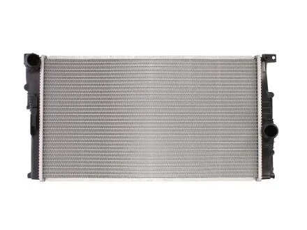 Радіатор охолодження BMW 3 (F30)/1 (F20/F21) 12-18 NISSENS 60814