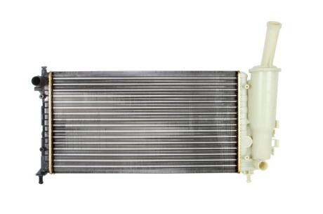 Радiатор NISSENS 61881