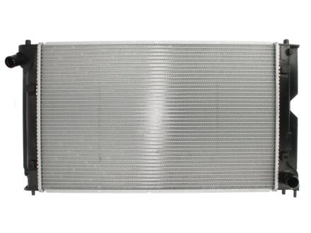 Радiатор NISSENS 64679A