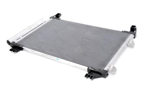 Радiатор кондицiонера NISSENS 940050