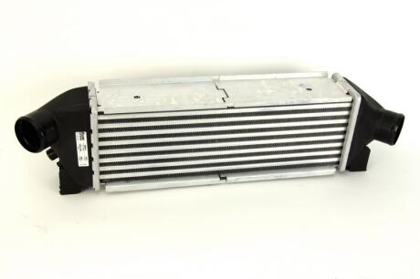 Інтеркулер TRANSIT6 20TDi MT 02-06 NISSENS 96642