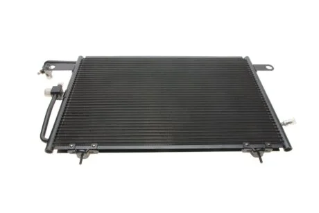 Конденсер кондіционера AUDI 100 90- NRF 35031