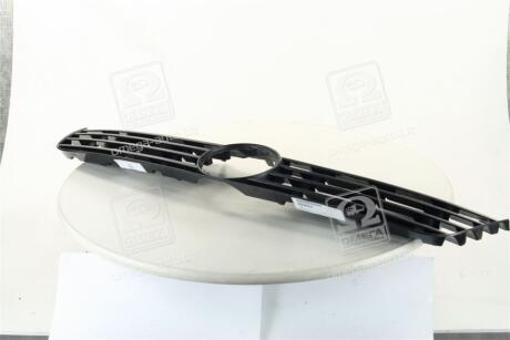 Решітка радіатора VW PASSAT B5 96-00 TEMPEST 051 0608 990