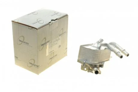 Радіатор масляний AUTOMOTIVE TRUCKTEC 08.25.069