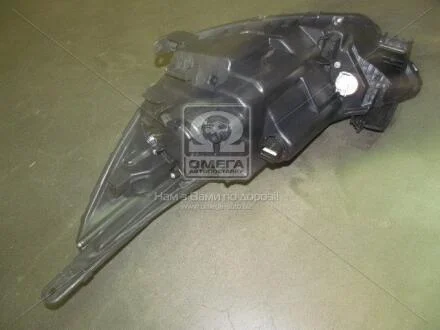 Фара права з моторчиком Hyundai Accent IV (11-) EUR H4 TYC 20-E311-05-2B