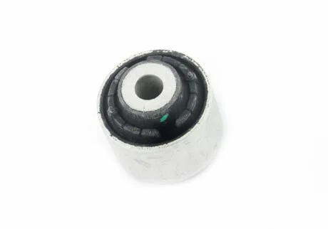 Сайлентблок важiля Audi A4 (08-), A5 (10-), A6, A7 (11-18), Q5 (09-17) VAG 8K0407182B