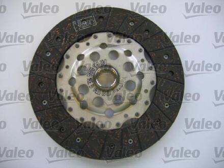 Комплект зчеплення MERCEDES Vito "2,0 "96-03 Valeo 826531