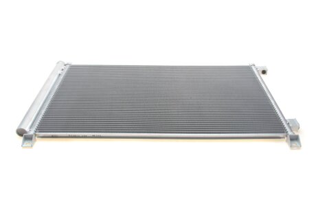 Радіатор кондиціонера Van Wezel 33015702