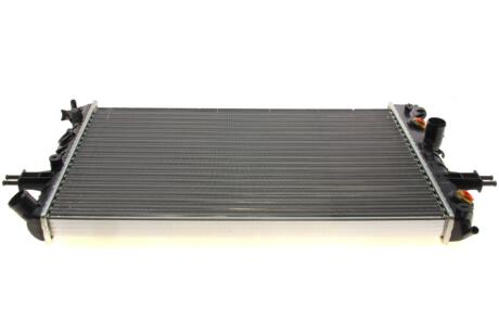 Радіатор охолодження двигуна ASTRA G/ZAFIRA AT+AC Van Wezel 37002254